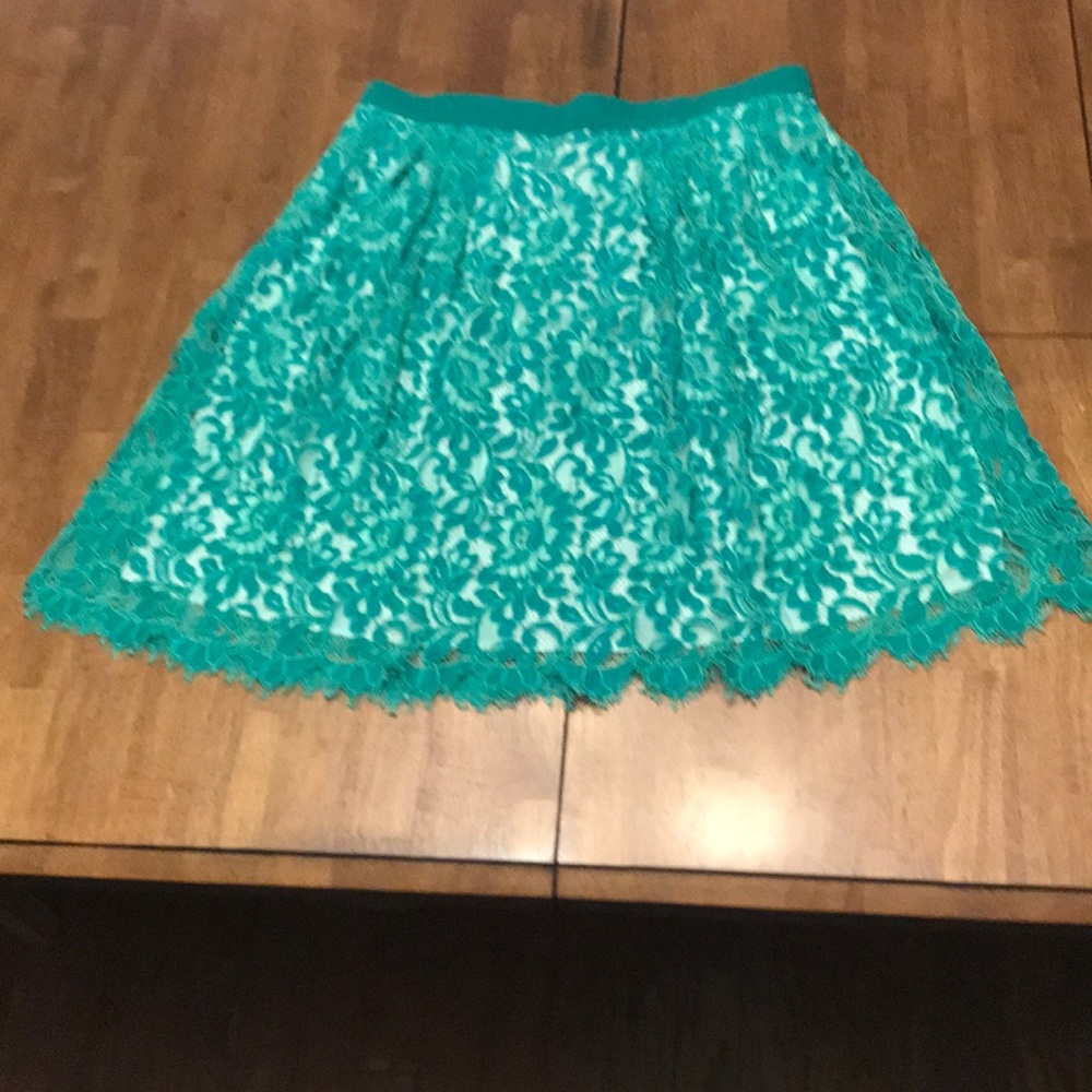 Lovely Eva Mendes collection lace skirt size 20